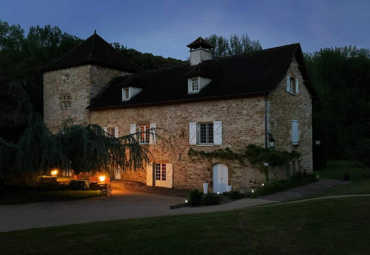 לינה וארוחת בוקר Saint-Denis-lès-Martel Le Moulin Du Boisset מראה חיצוני תמונה