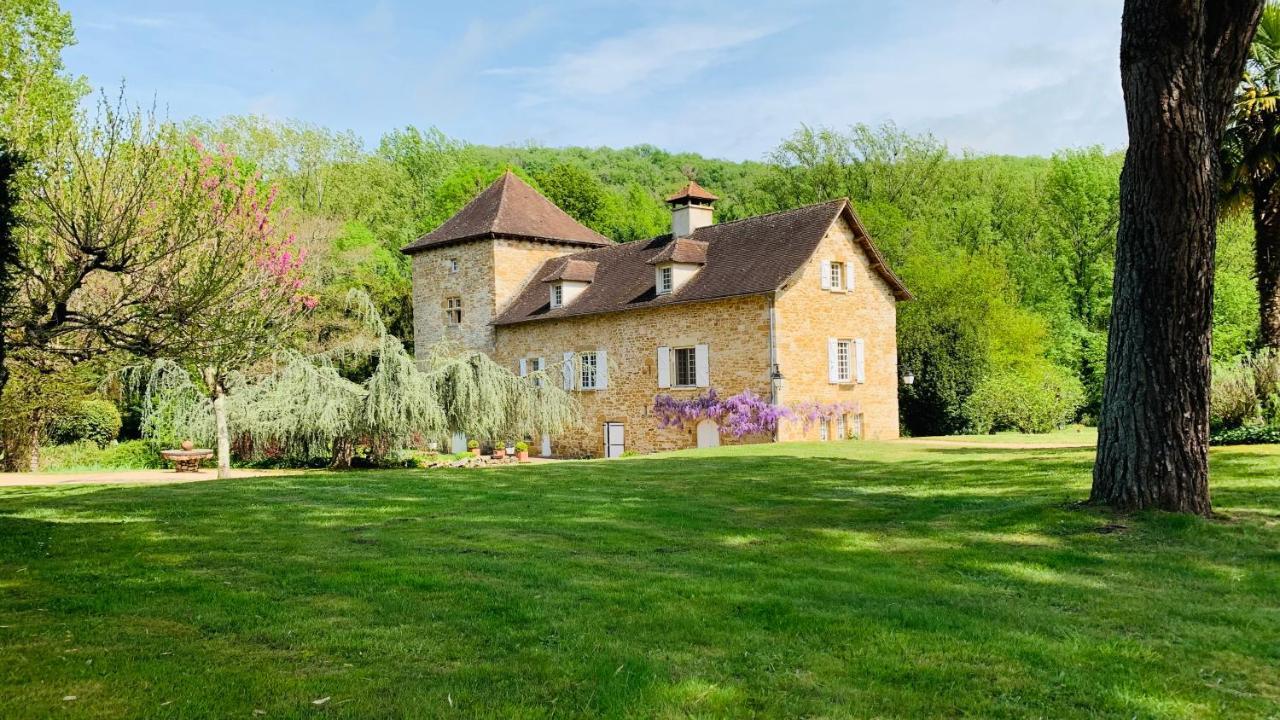 לינה וארוחת בוקר Saint-Denis-lès-Martel Le Moulin Du Boisset מראה חיצוני תמונה