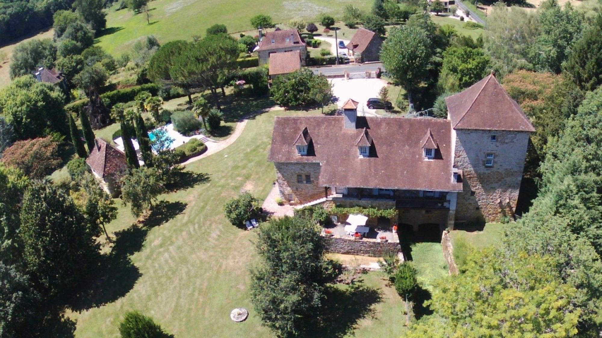 לינה וארוחת בוקר Saint-Denis-lès-Martel Le Moulin Du Boisset מראה חיצוני תמונה