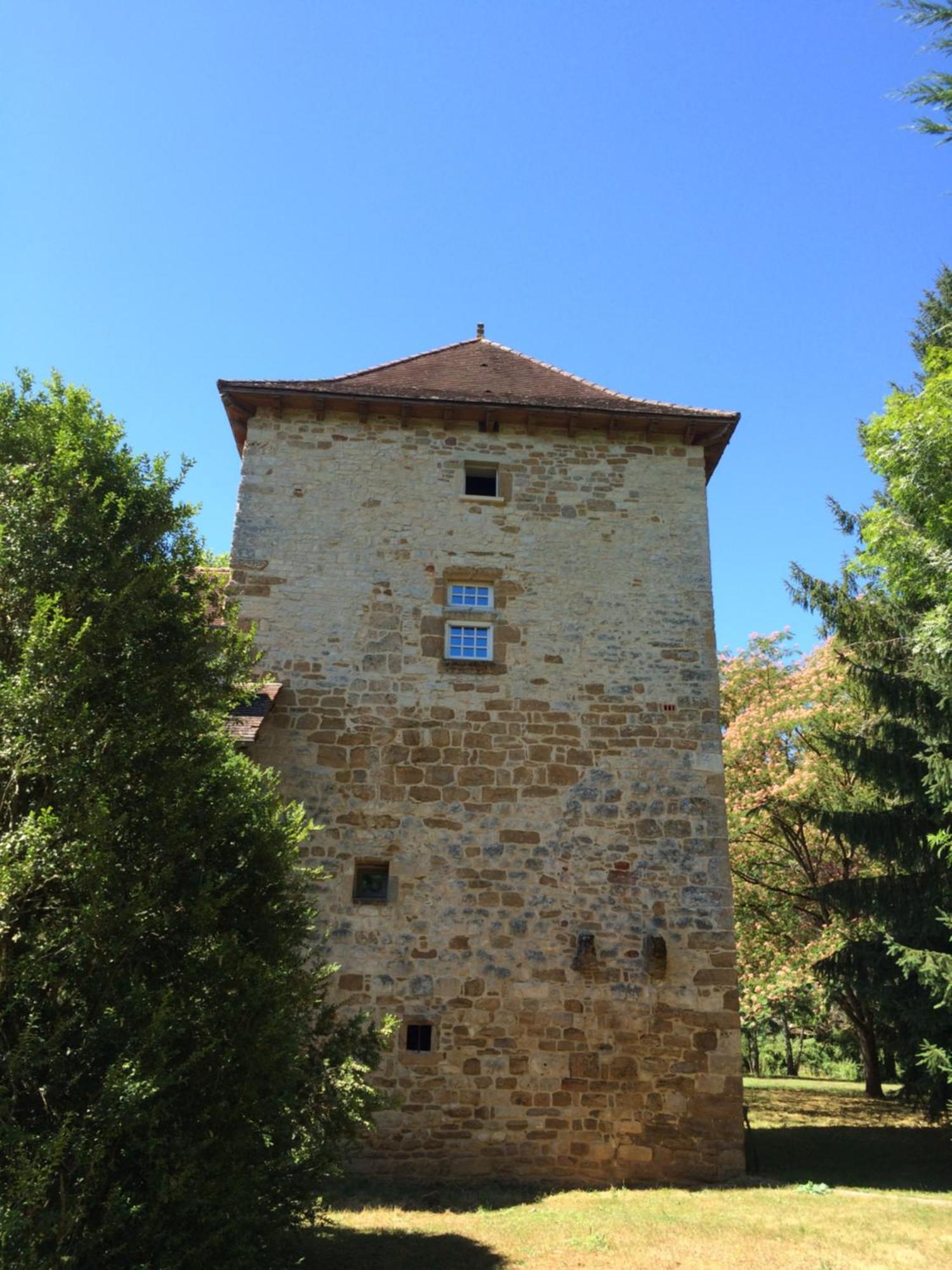 לינה וארוחת בוקר Saint-Denis-lès-Martel Le Moulin Du Boisset מראה חיצוני תמונה